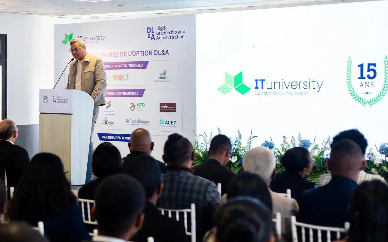 IT University fête ses 15 ans et lance l’option Digital Leadership & Administration